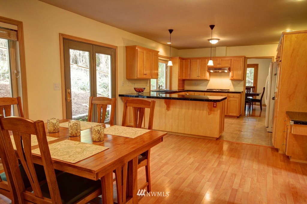 4128 Agate Road Bellingham, WA 98226 - Photo 8 of 25 Gallery Image 8