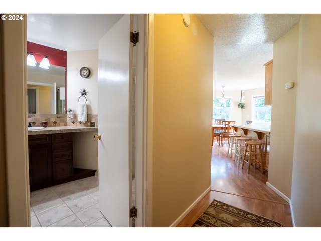 $389,000 | 68712 East Fairway Estates Road, Welches, OR 97067