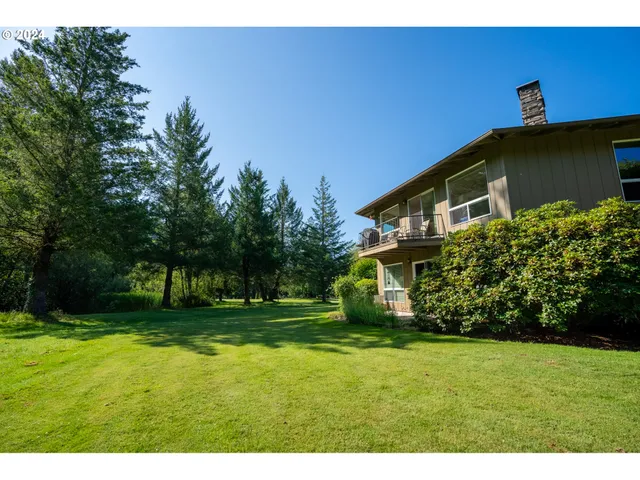 $389,000 | 68712 East Fairway Estates Road, Welches, OR 97067