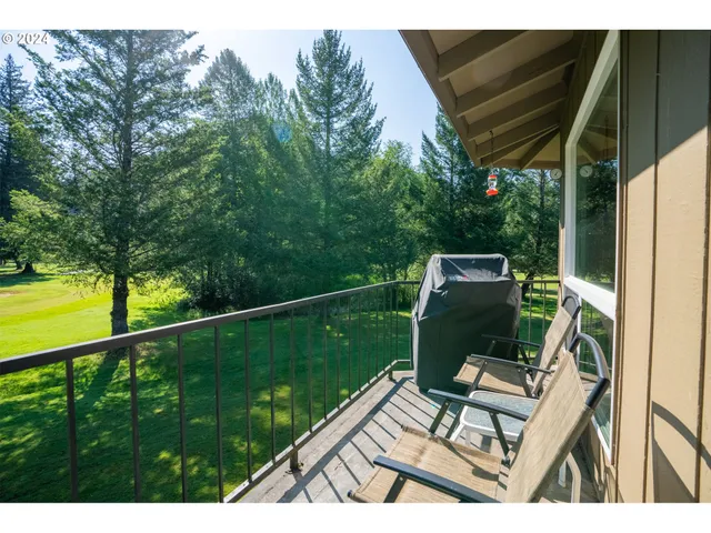 $389,000 | 68712 East Fairway Estates Road, Welches, OR 97067