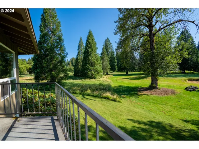 $389,000 | 68712 East Fairway Estates Road, Welches, OR 97067