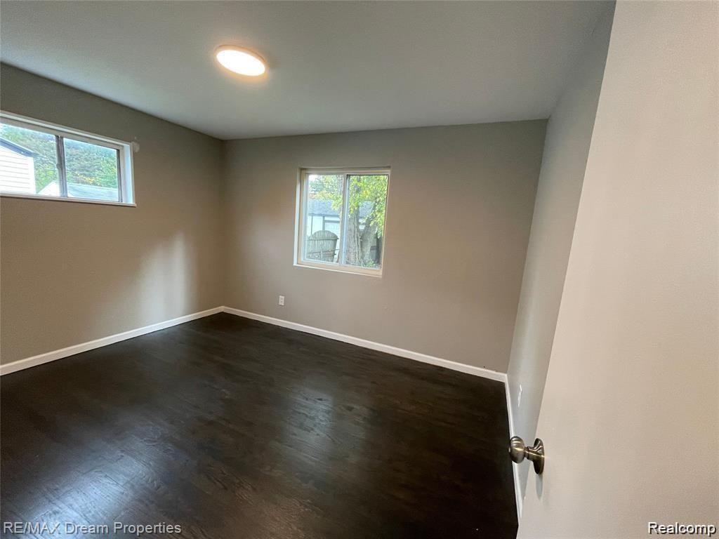 3424 Toepfer Road Warren, MI 48091 - Photo 8 of 14