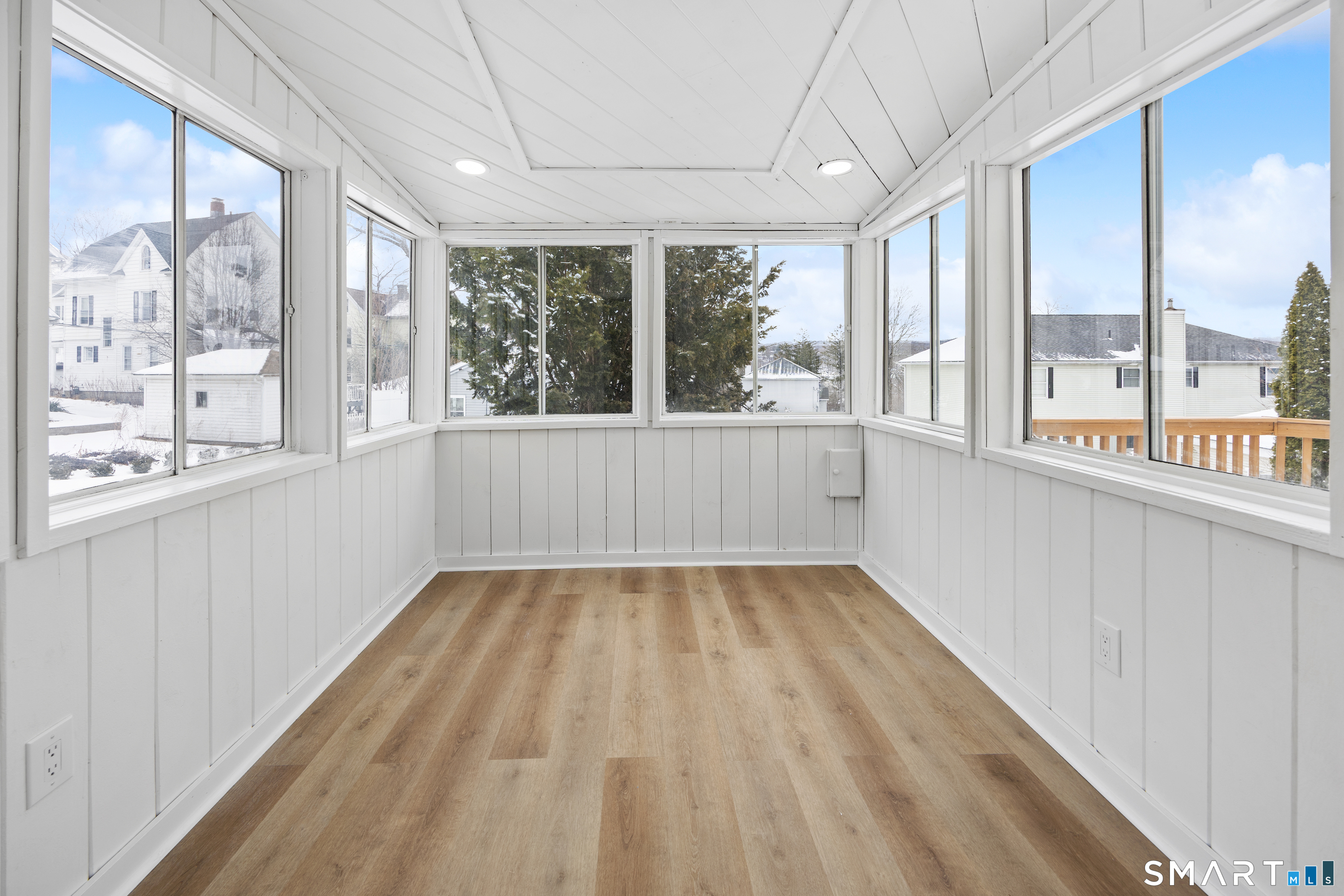 53 Walnut Street Naugatuck, CT 06770 - Photo 18 of 37