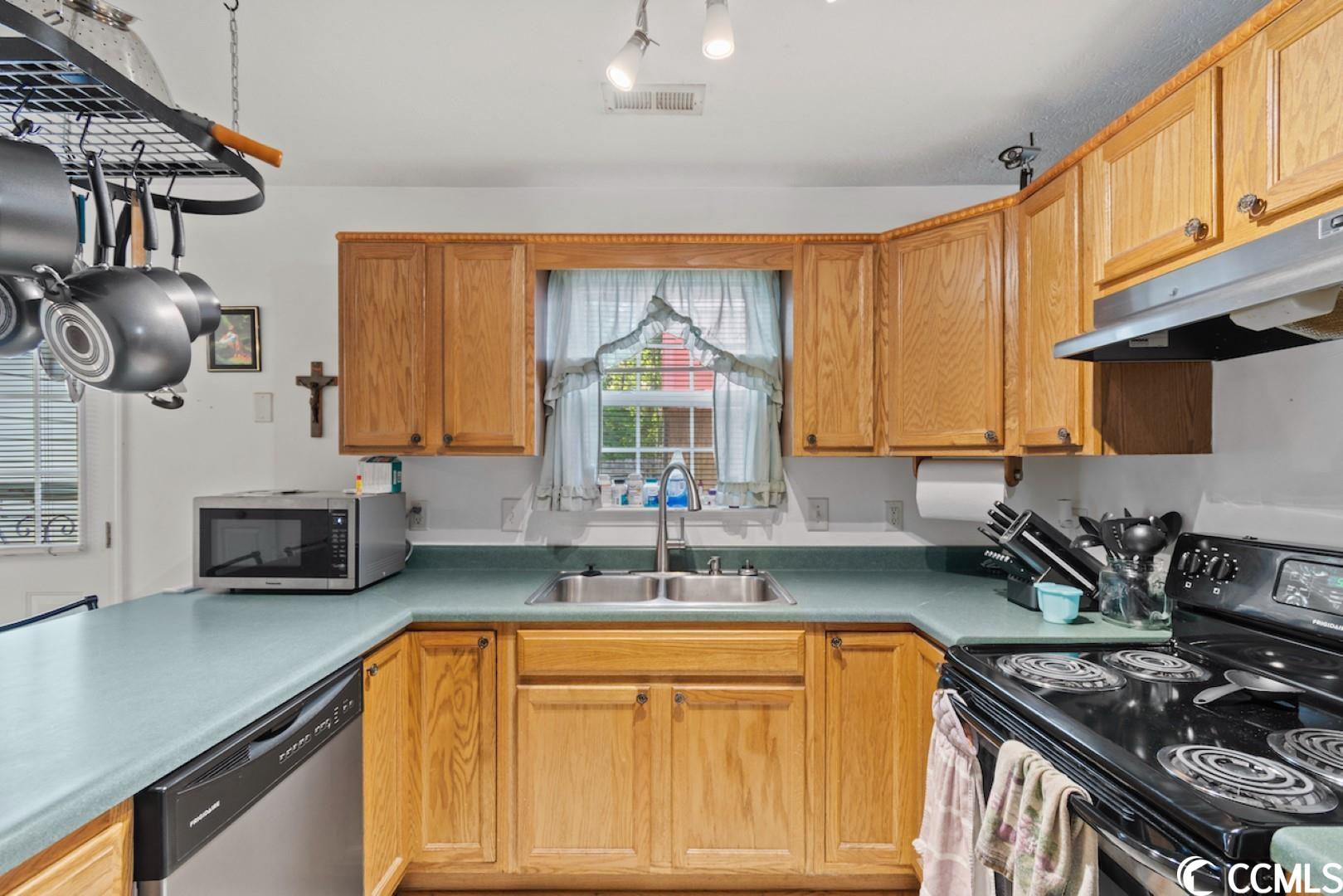 378 Sean River Road Conway, SC 29526 - Photo 7 of 28 Gallery Image 7
