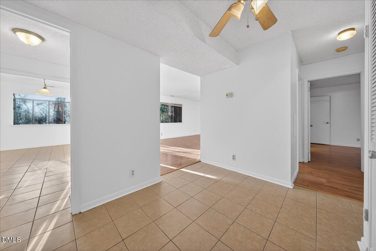 3088 Colony Road, Unit 3088D Durham, NC 27705 - Photo 4 of 25 27-Interior_3088ColonyRd_003