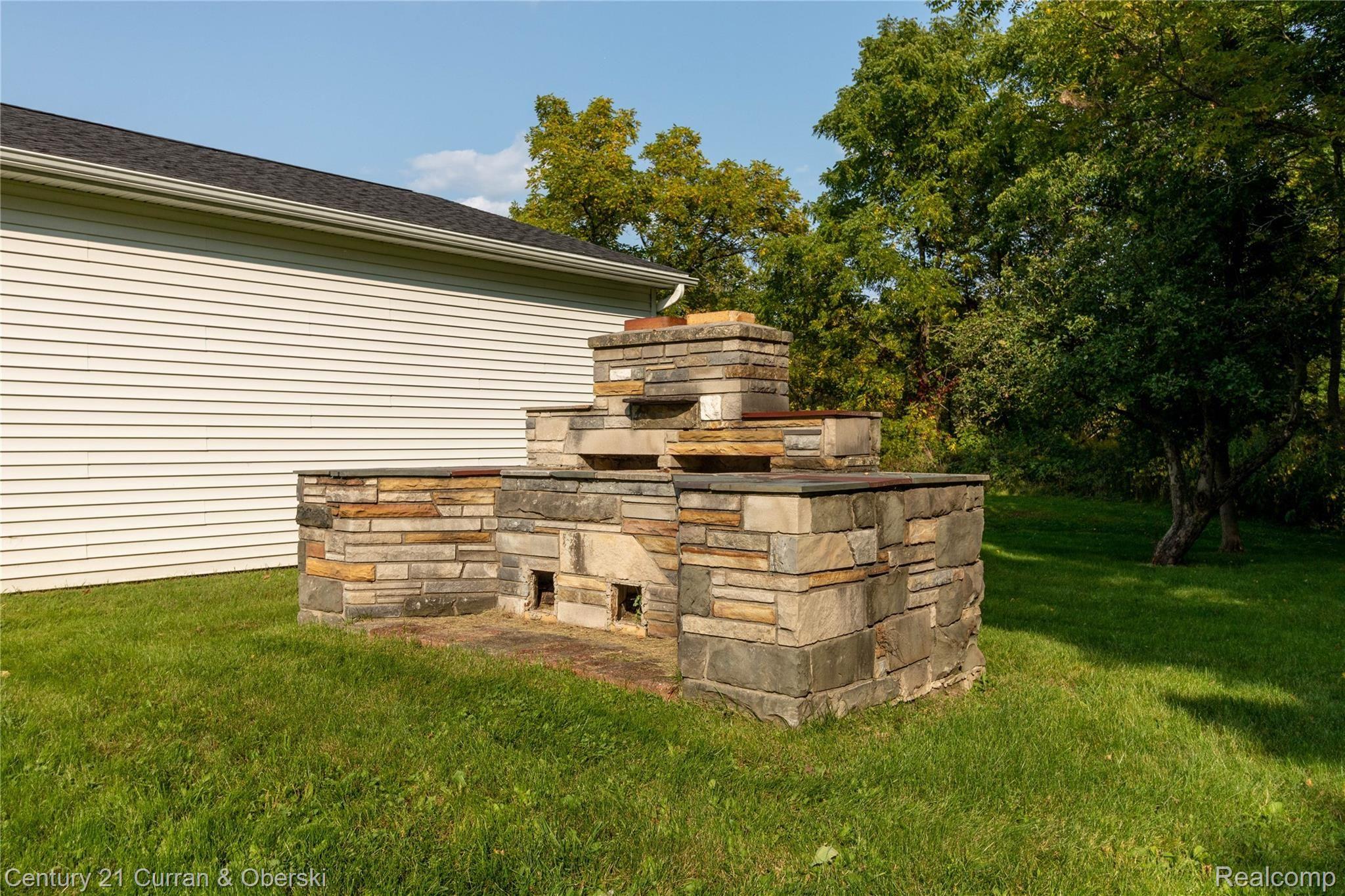 4292 North Road North Street, MI 48049 - Photo 7 of 35 IMG_1285.jpg