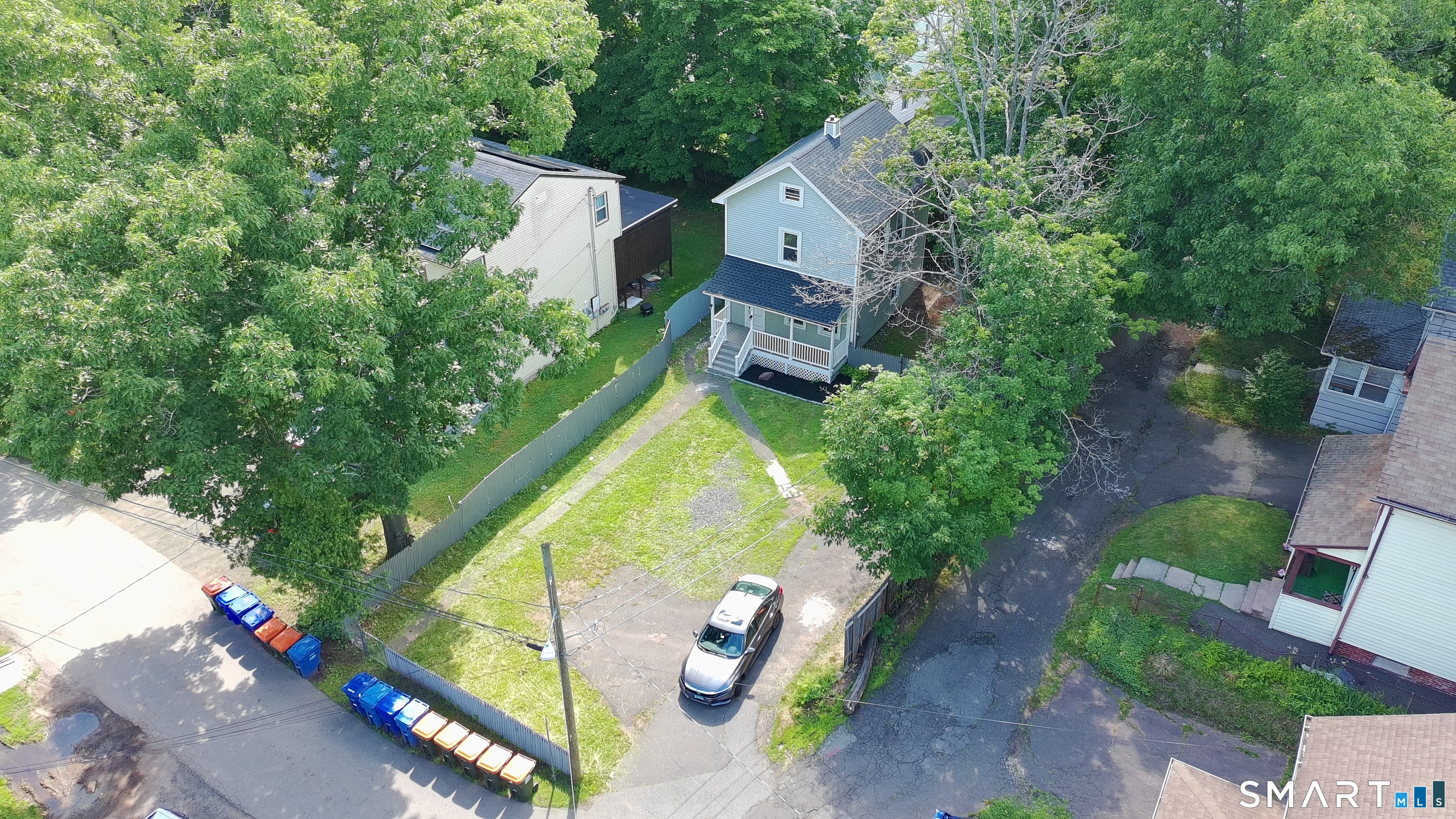 28 Quinlan Avenue Meriden, CT 06451 - Photo 5 of 28