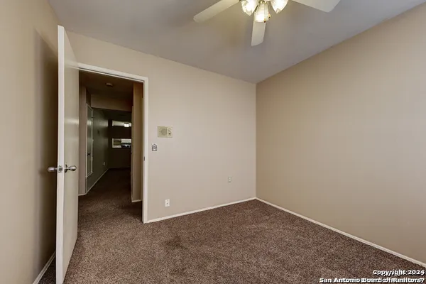 $1,500 | 12810 Weeping Oak Trail, Live Oak, TX 78233