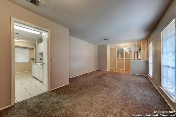 $1,500 | 12810 Weeping Oak Trail, Live Oak, TX 78233