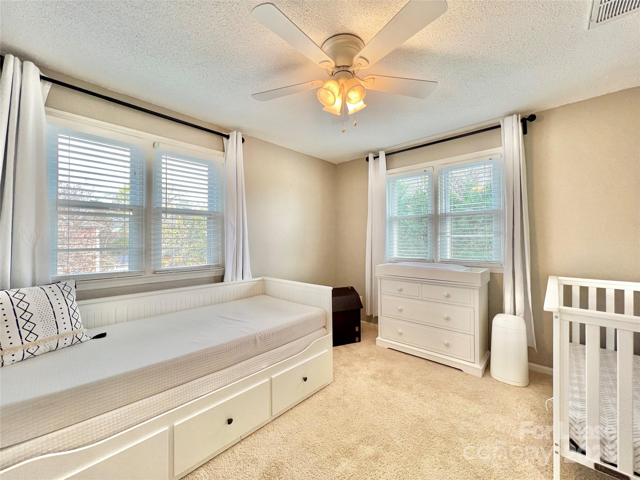 333 Circle Avenue, Unit B Charlotte, NC 28207 - Photo 15 of 19