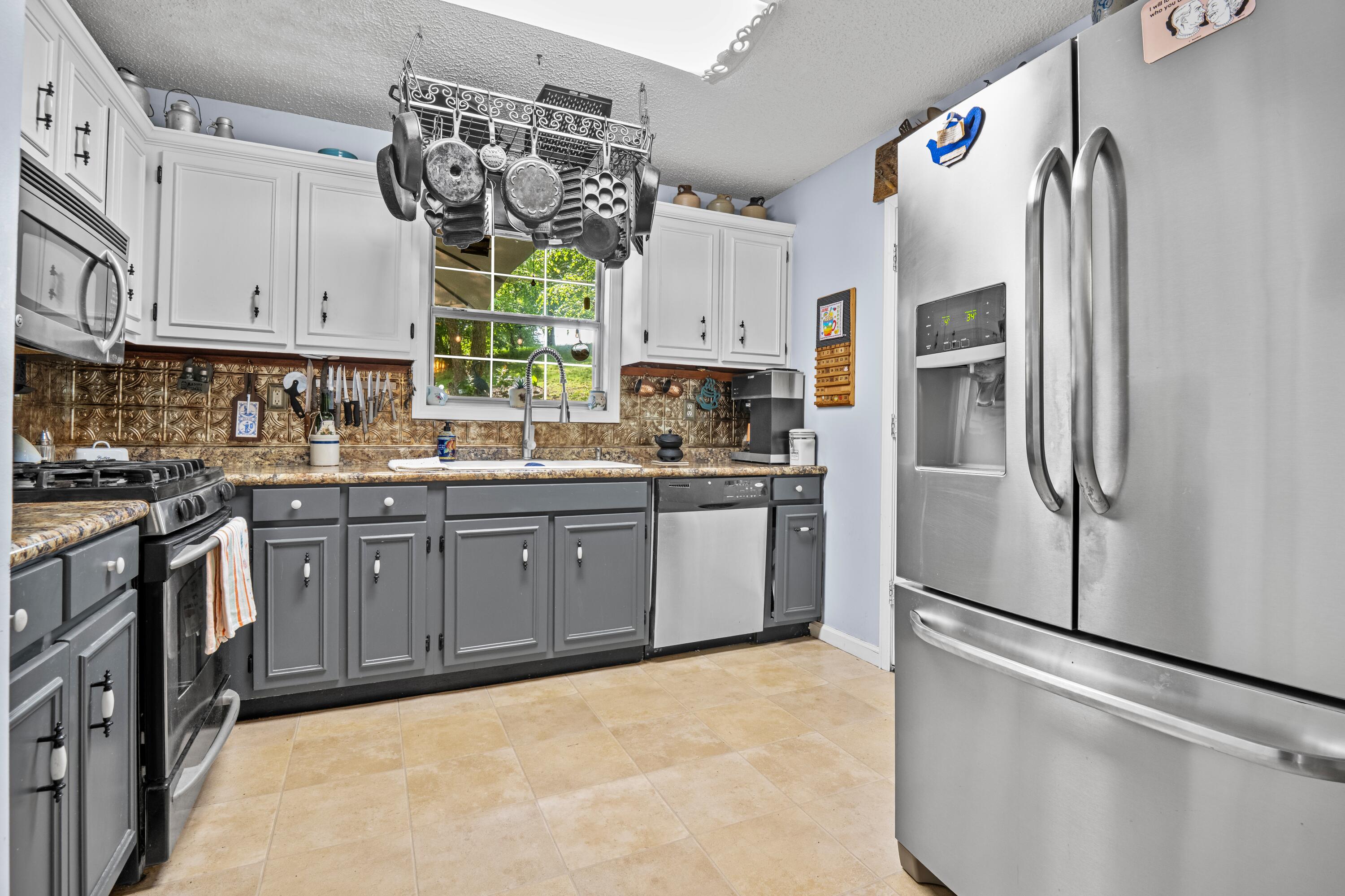 310 Castleview Drive Ringgold, GA 30736 - Photo 11 of 45 KAE_7405