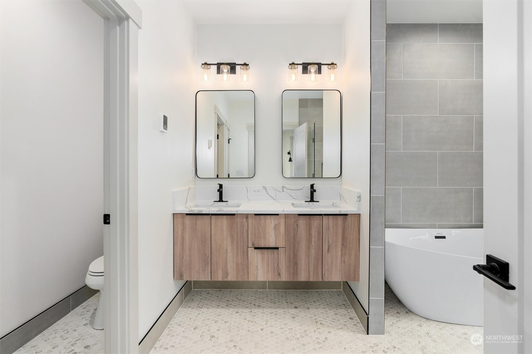 660 Solana Parkway Sequim, WA 98382 - Photo 17 of 40