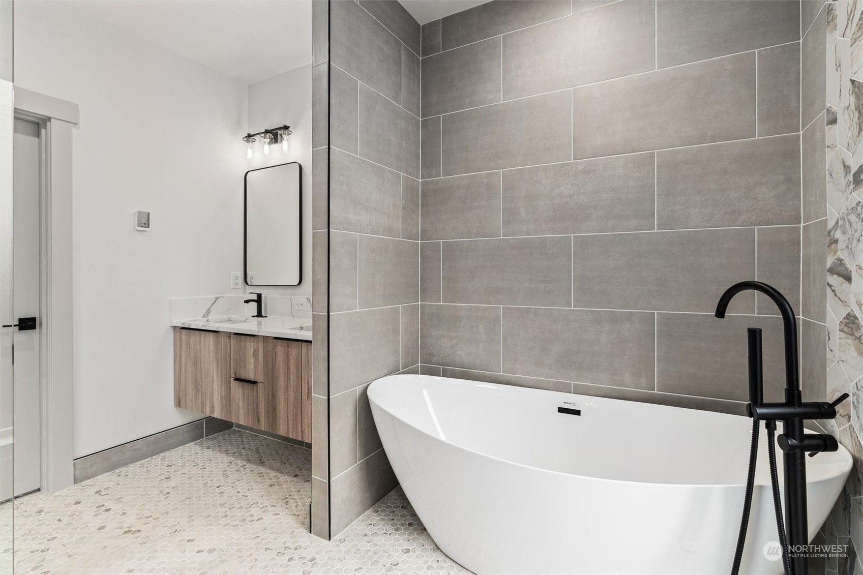 660 Solana Parkway Sequim, WA 98382 - Photo 20 of 40