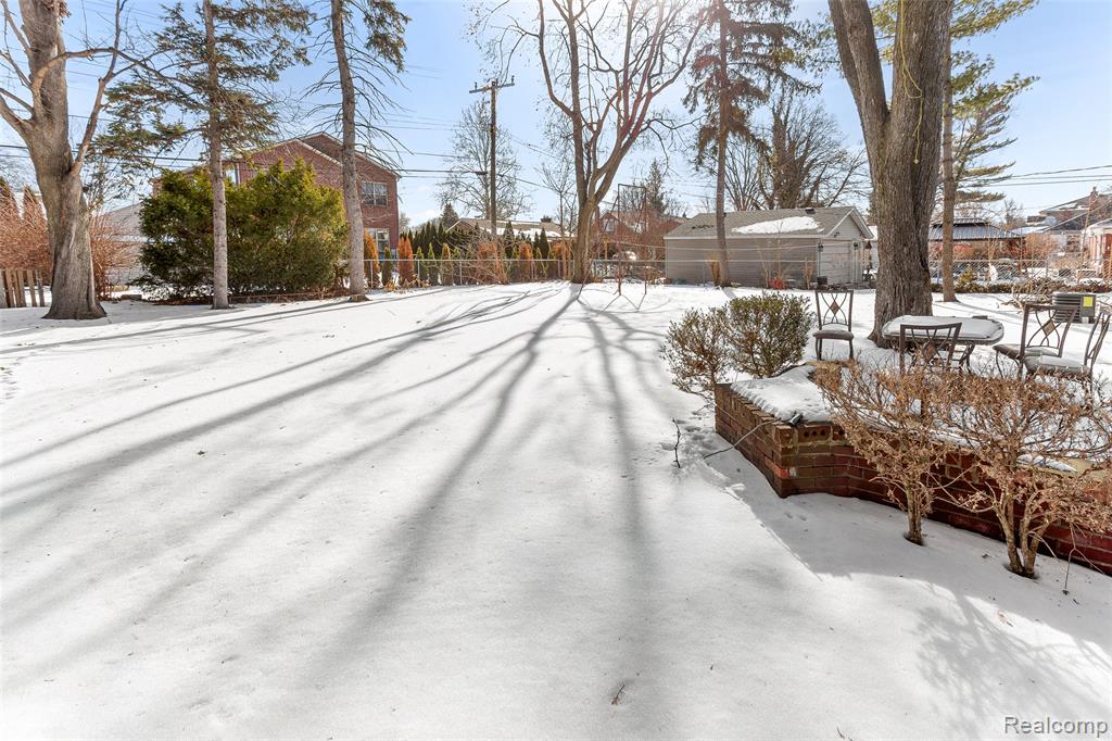 1830 North Gulley Road Dearborn, MI 48128 - Photo 14 of 29