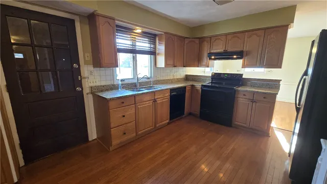 $3,200 | 7 Eliza Street, Providence, RI 02909