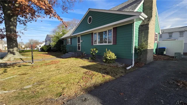 $3,200 | 7 Eliza Street, Providence, RI 02909