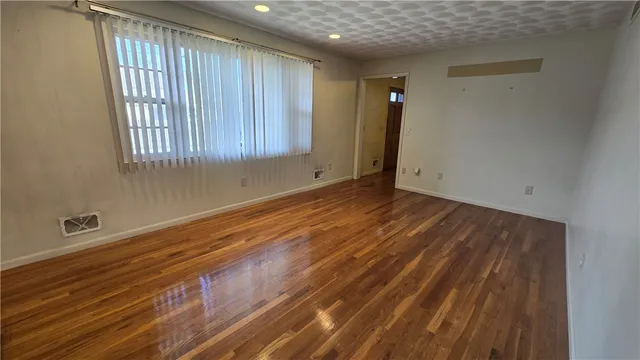 $3,200 | 7 Eliza Street, Providence, RI 02909