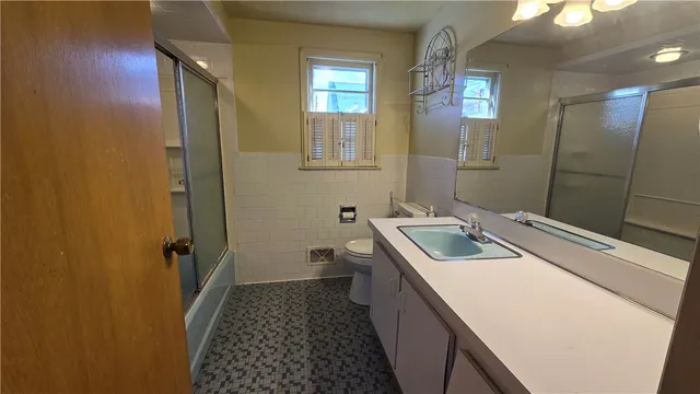 $3,200 | 7 Eliza Street, Providence, RI 02909