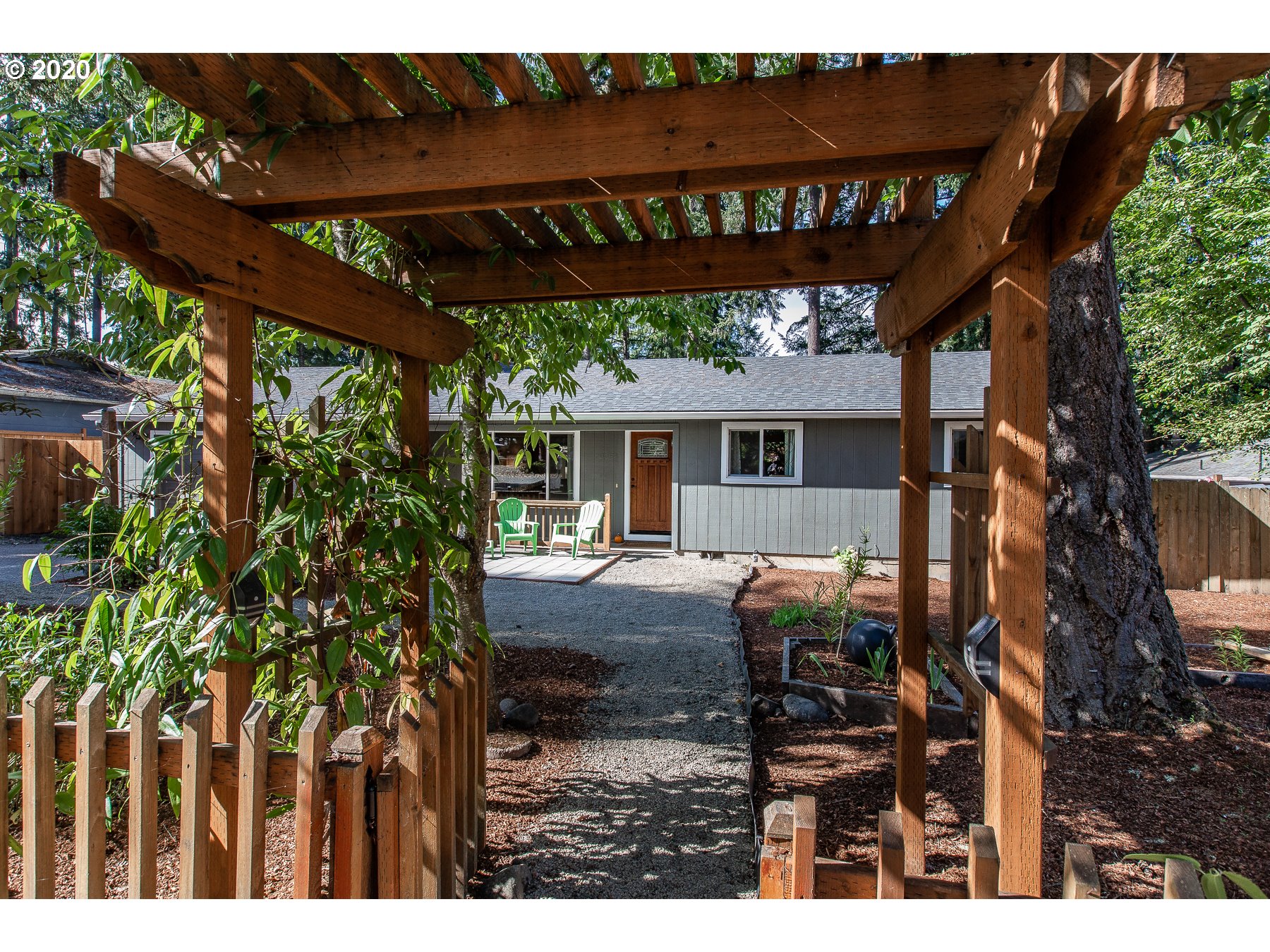 26054 Marina Road Veneta, OR 97487 - Photo 4 of 30 Gallery Image 4