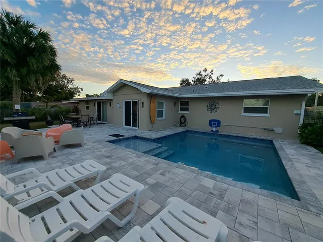 $469,000 | 4530 19th St Circle West, Bradenton, FL 34207