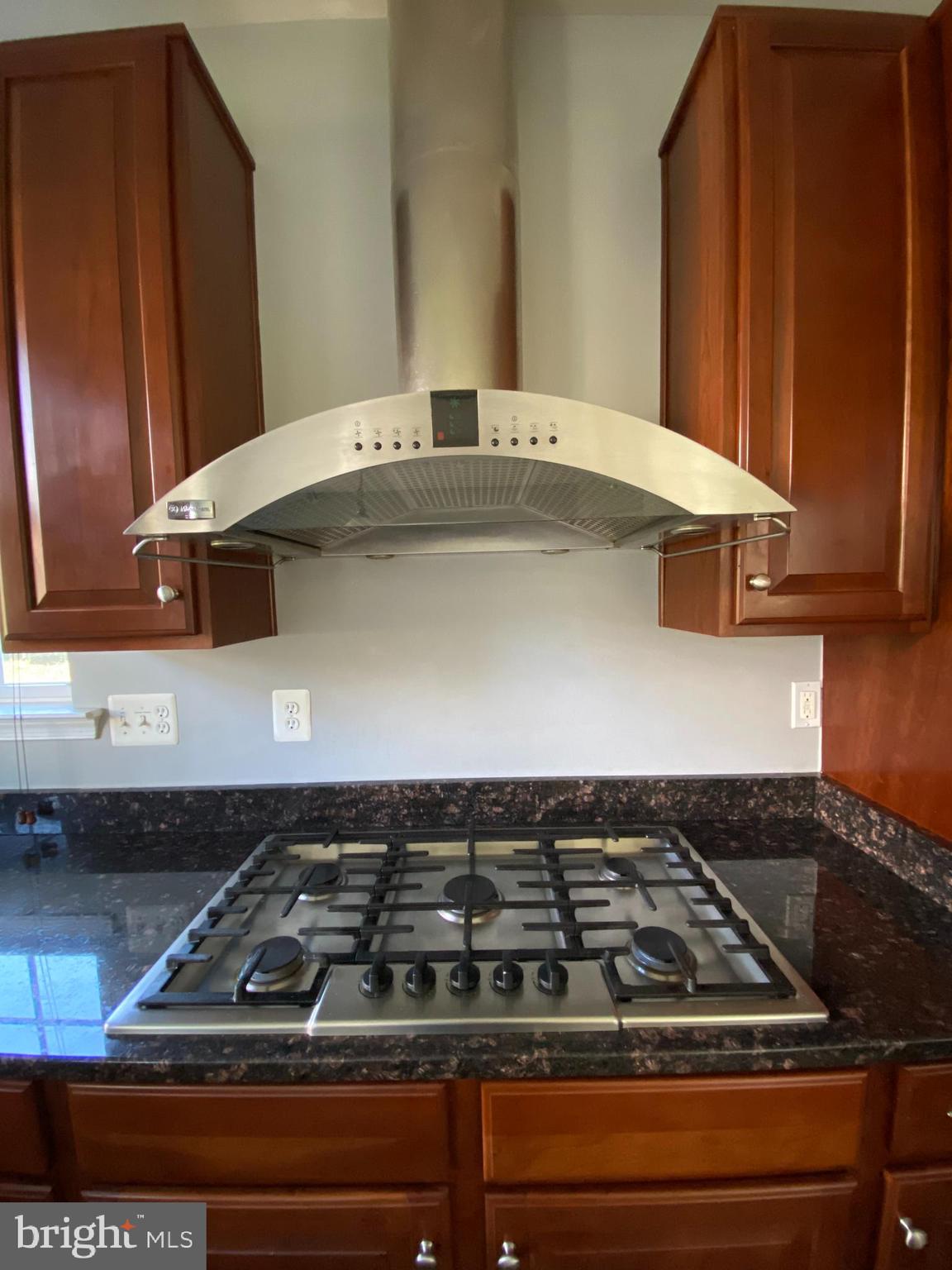 2000 Myrtlewood Road Baltimore, MD 21209 - Photo 11 of 31