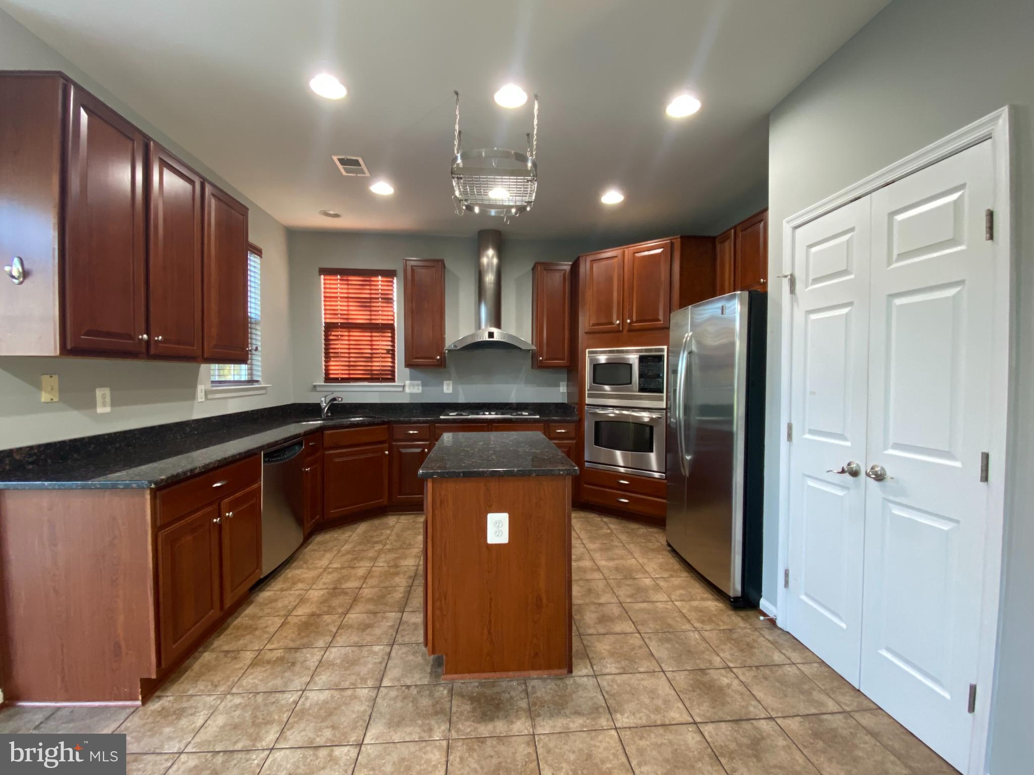 2000 Myrtlewood Road Baltimore, MD 21209 - Photo 9 of 31