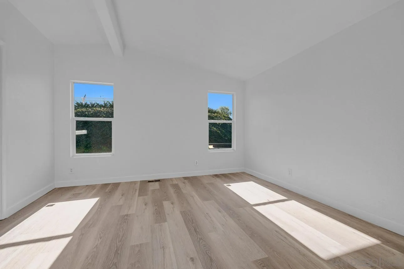 4876 Old Cliffs Road San Diego, CA 92120 - Photo 8 of 26 Gallery Image 8