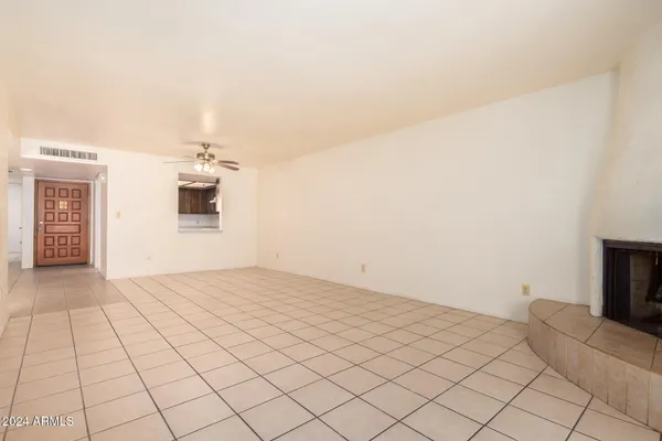 $229,900 | 8201 North 21st Drive, Unit C107, Phoenix, AZ 85021