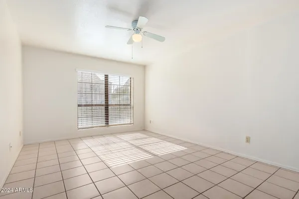 $229,900 | 8201 North 21st Drive, Unit C107, Phoenix, AZ 85021