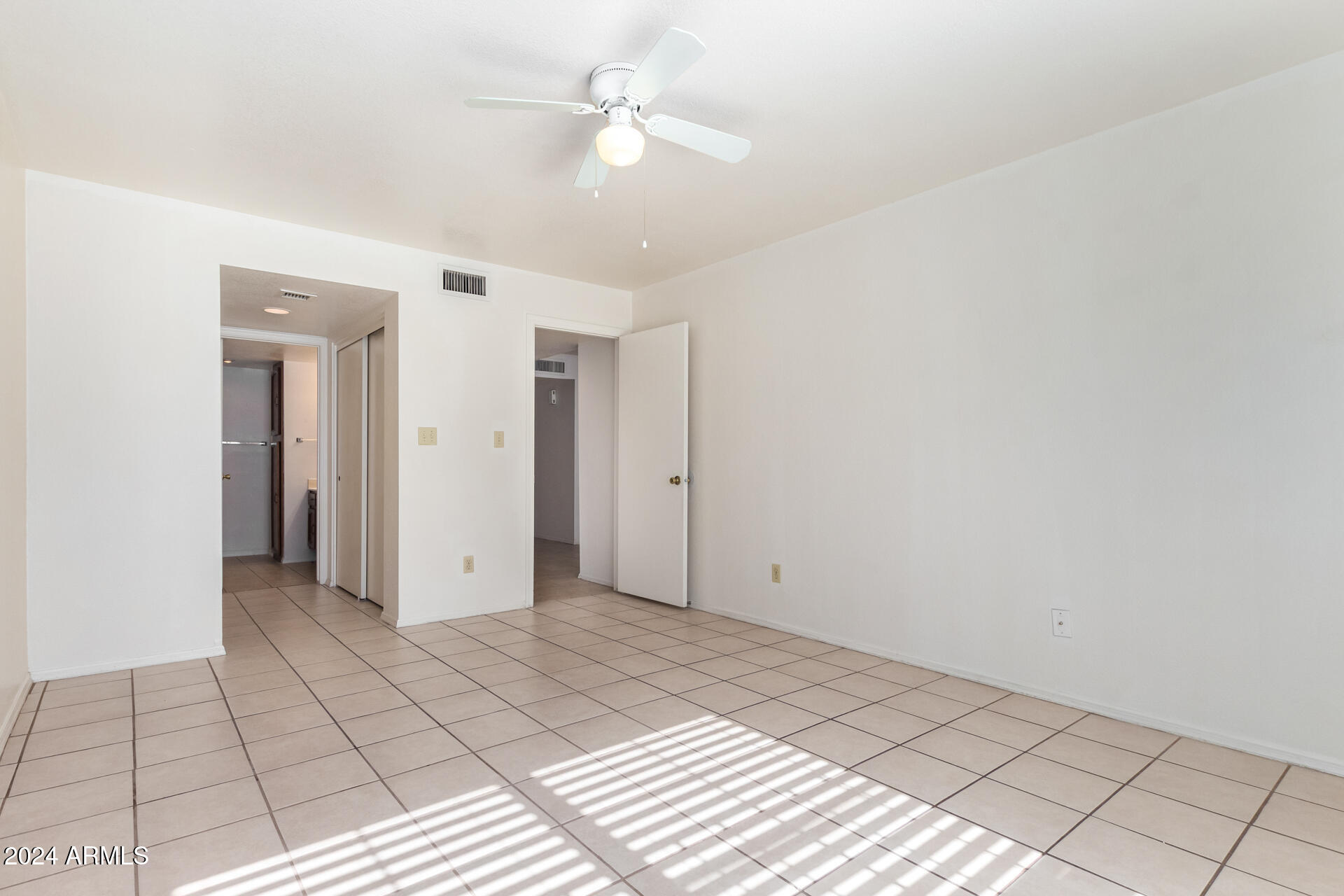8201 North 21st Drive, Unit C107 Phoenix, AZ 85021 - Photo 19 of 29 20-21st