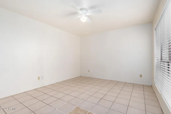 $229,900 | 8201 North 21st Drive, Unit C107, Phoenix, AZ 85021