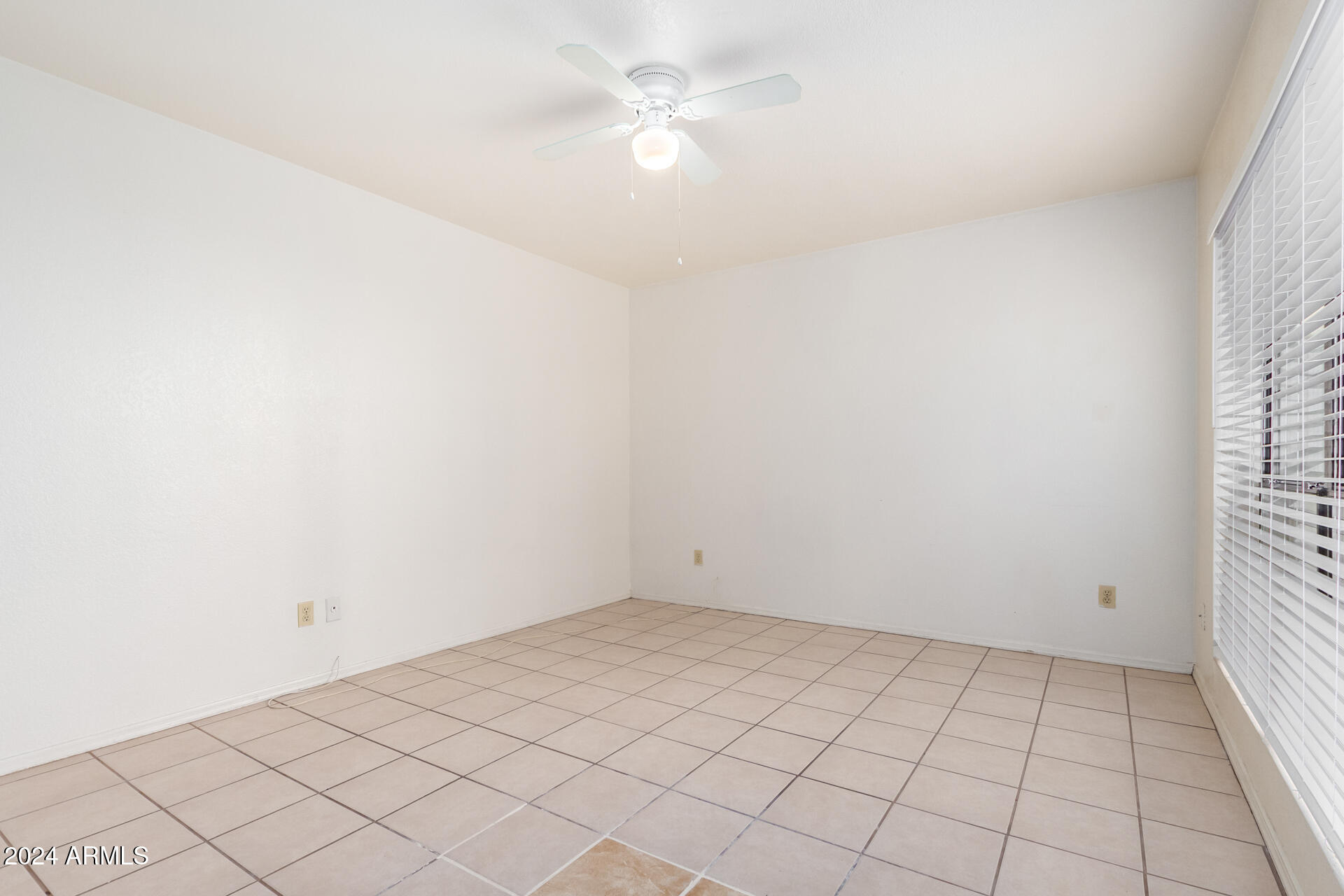 8201 North 21st Drive, Unit C107 Phoenix, AZ 85021 - Photo 23 of 29 24-21st