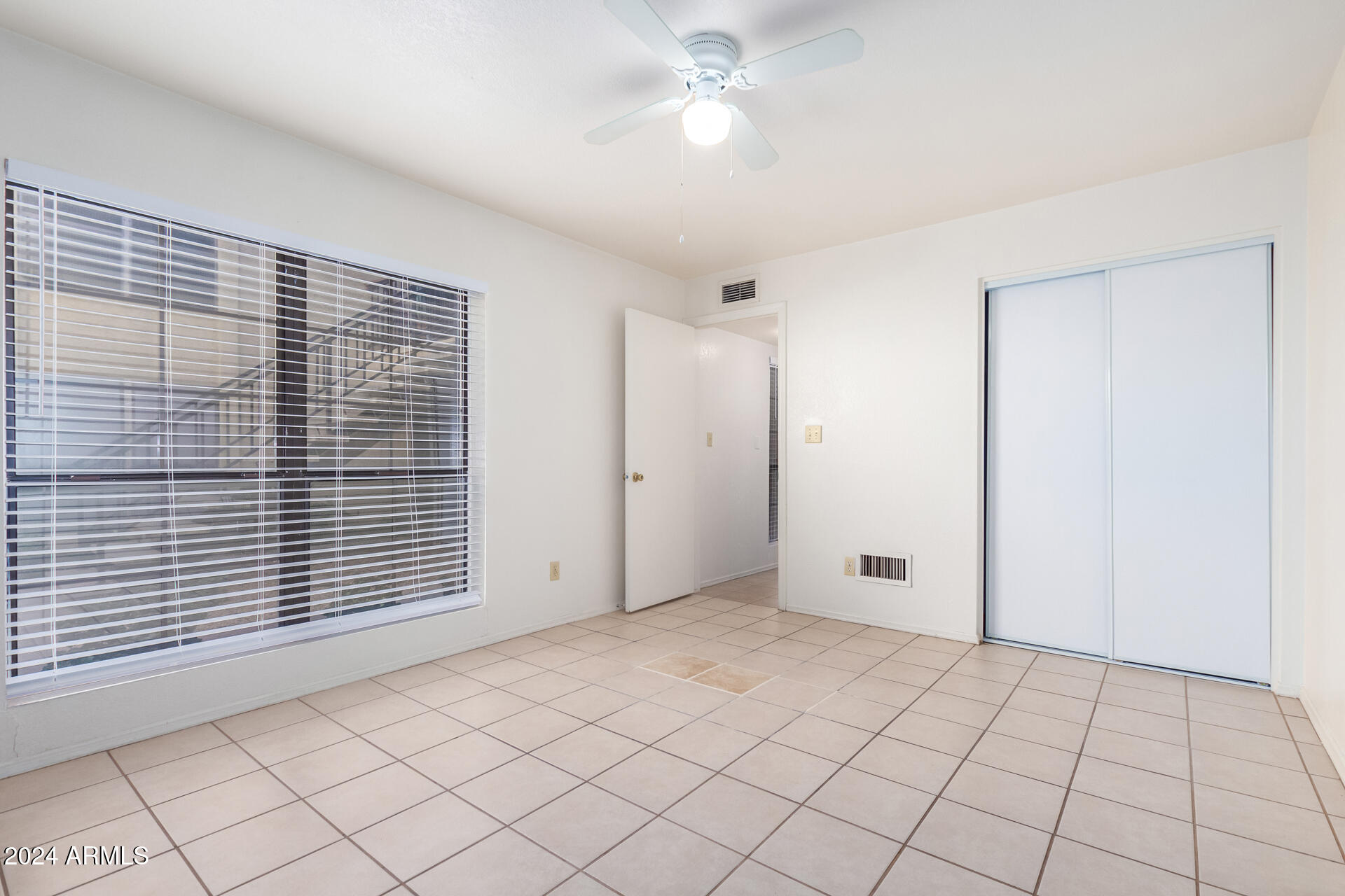 8201 North 21st Drive, Unit C107 Phoenix, AZ 85021 - Photo 24 of 29 25-21st