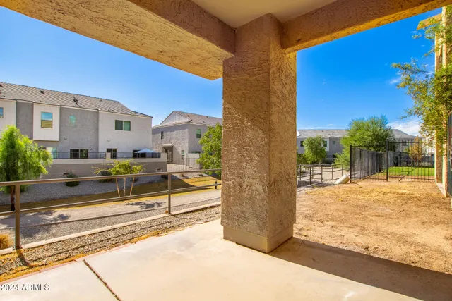 $244,000 | 8201 North 21st Drive, Unit C107, Phoenix, AZ 85021