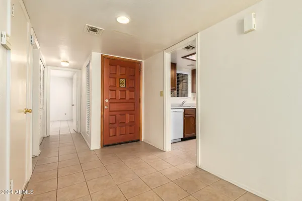 $229,900 | 8201 North 21st Drive, Unit C107, Phoenix, AZ 85021