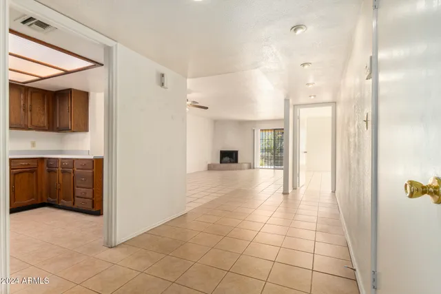 $244,000 | 8201 North 21st Drive, Unit C107, Phoenix, AZ 85021