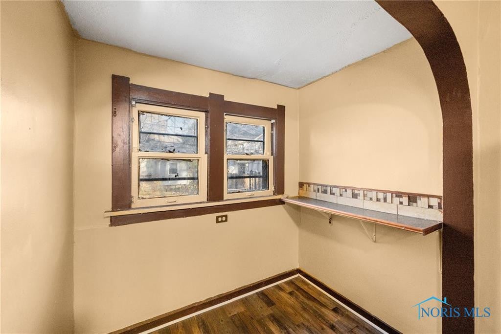1802 Pilgrim Road Toledo, OH 43607 - Photo 10 of 24 Gallery Image 10