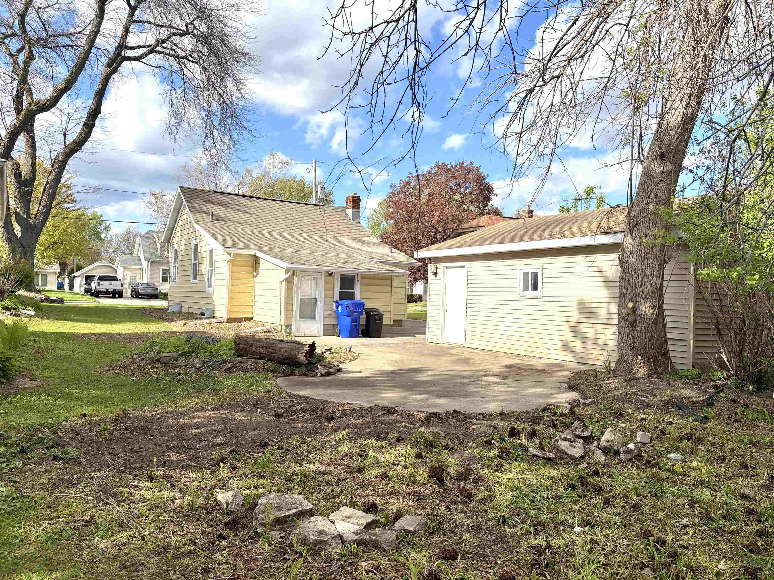 829 West Grant Street Appleton, WI 54914 - Photo 3 of 22