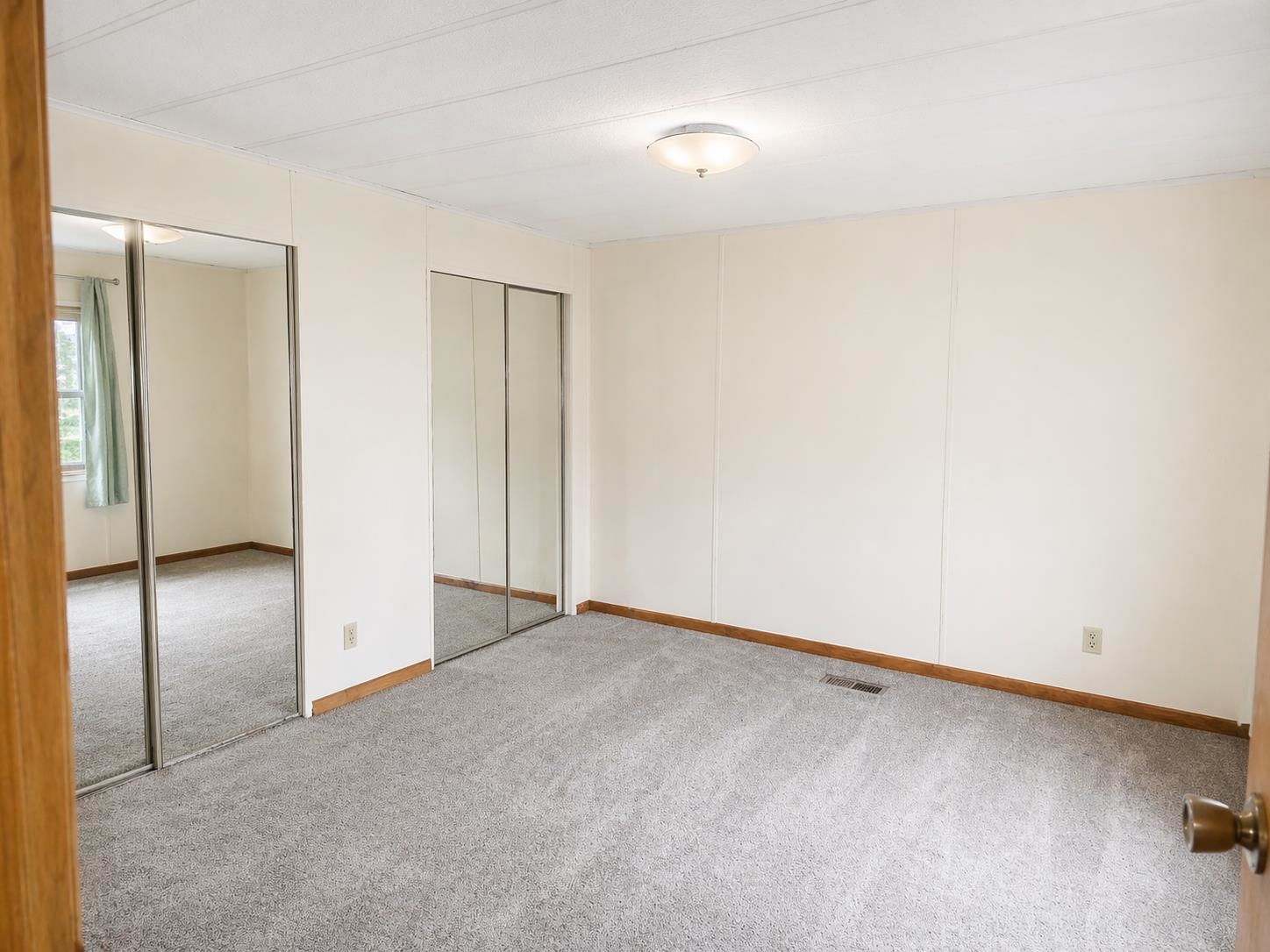 55 Thistle Way Manchester, NH 03109 - Photo 8 of 15