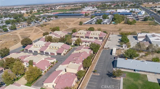 $239,900 | 1700 East Ave Q14, Unit 8, Palmdale, CA 93550