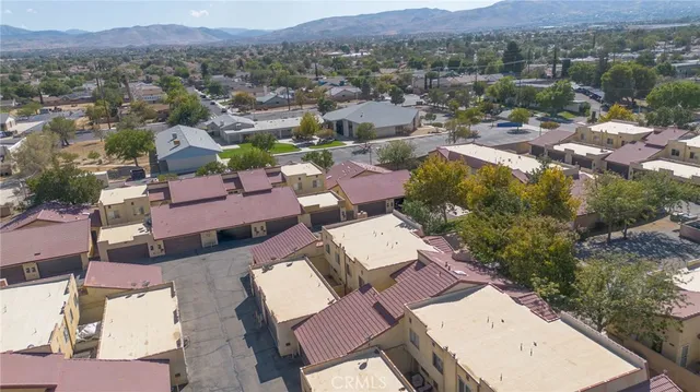 $239,900 | 1700 East Ave Q14, Unit 8, Palmdale, CA 93550