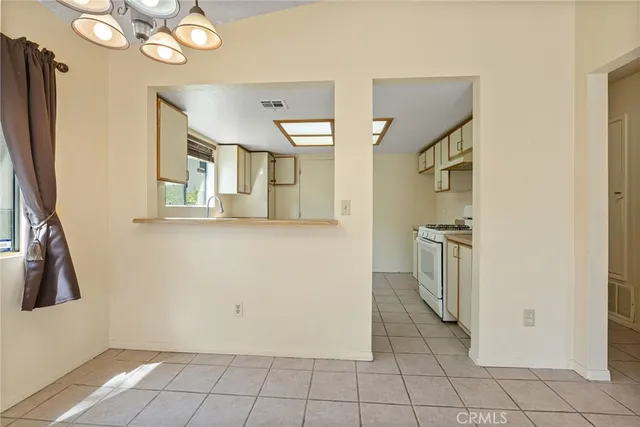 $239,900 | 1700 East Ave Q14, Unit 8, Palmdale, CA 93550