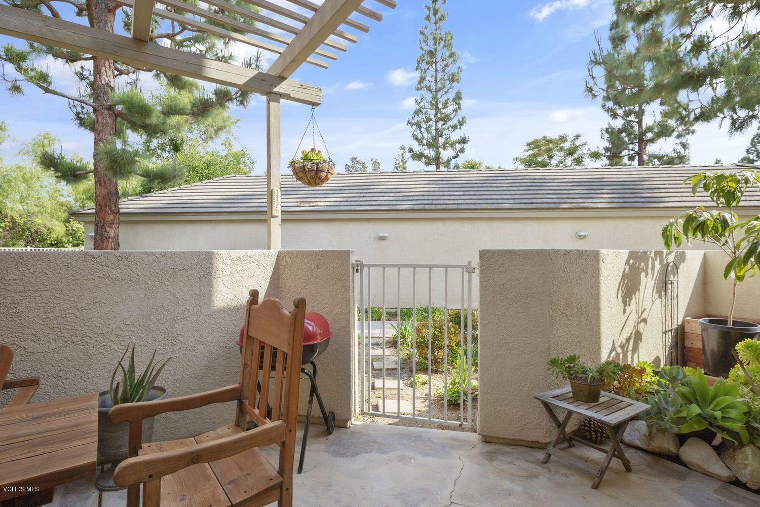 1165 Fitzgerald Road, Unit A Simi Valley, CA 93065 - Photo 16 of 18 016_1165-fitzgerald-rd-1-008