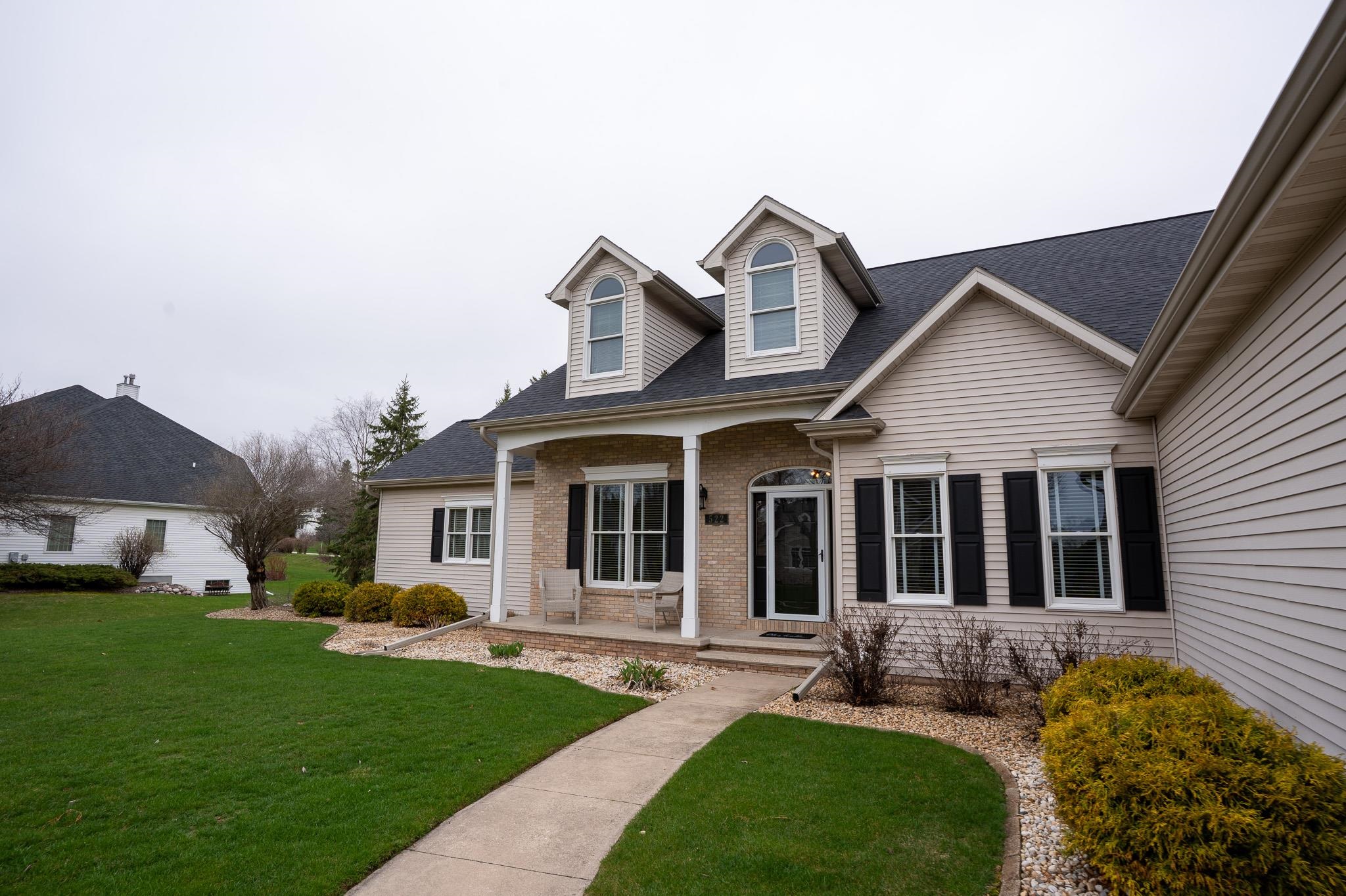 522 East Tallgrass Drive Appleton, WI 54913 - Photo 4 of 85