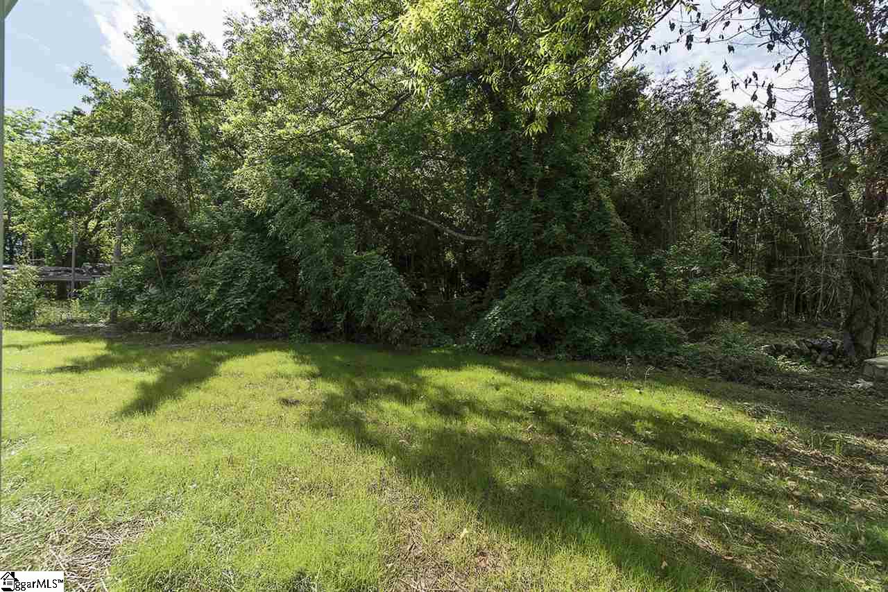 206 Hampton Road Greer, SC 29651 - Photo 23 of 24 Gallery Image 23