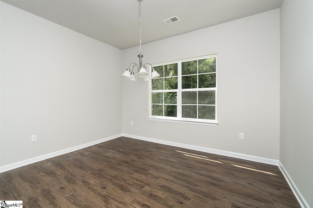 206 Hampton Road Greer, SC 29651 - Photo 5 of 24 Gallery Image 5