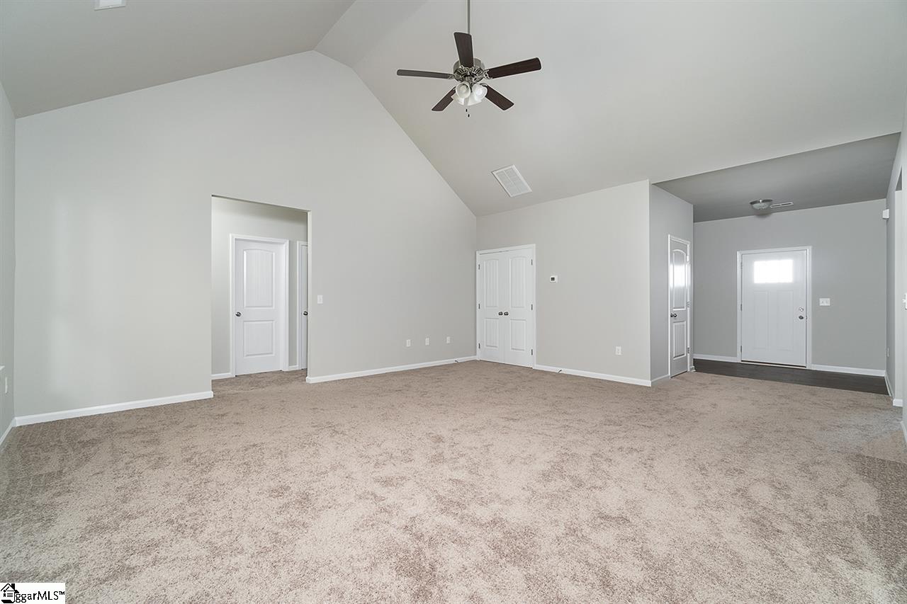 206 Hampton Road Greer, SC 29651 - Photo 7 of 24 Gallery Image 7
