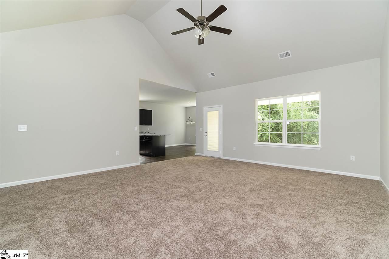 206 Hampton Road Greer, SC 29651 - Photo 9 of 24 Gallery Image 9