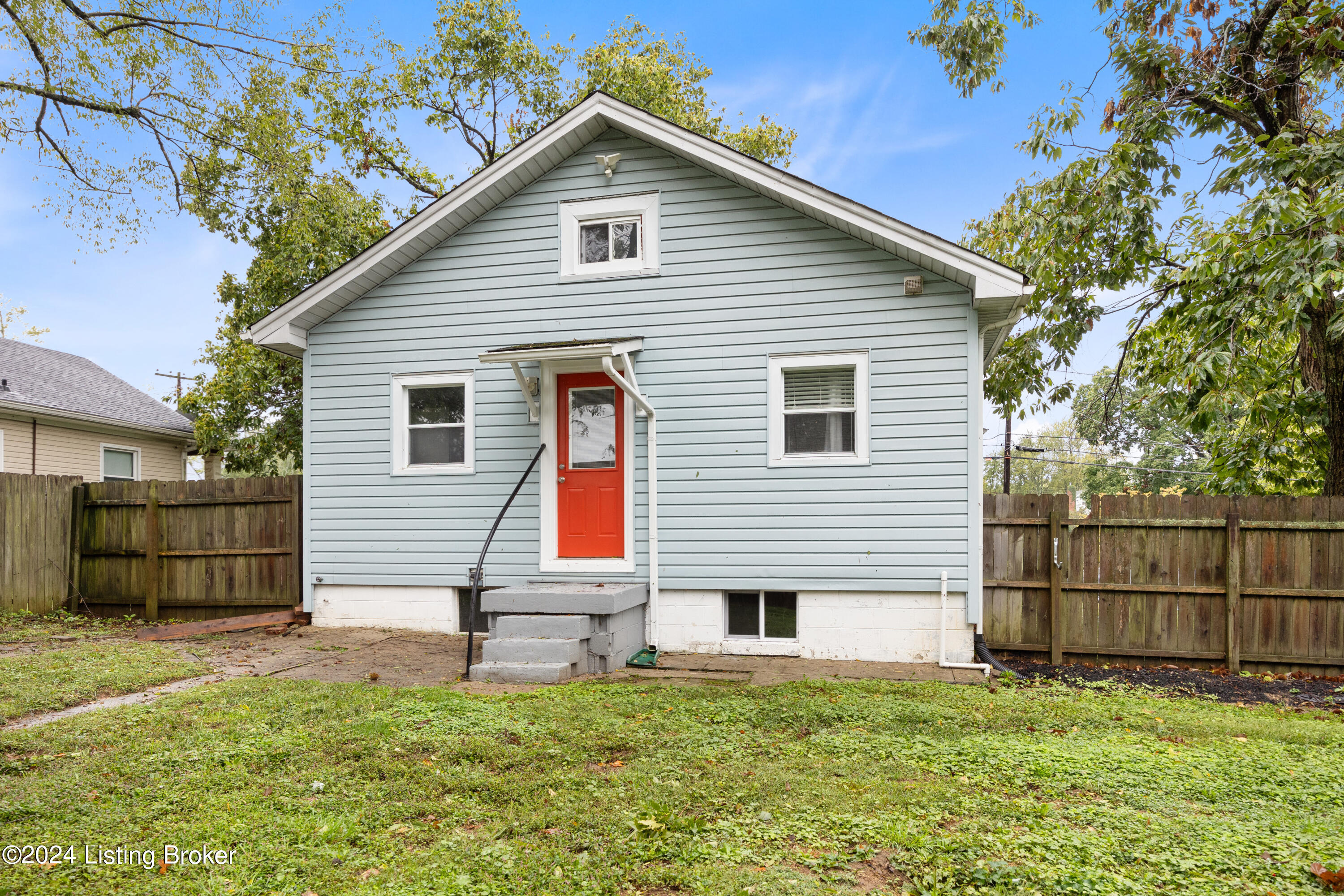 3605 Dell Road Louisville, KY 40299 - Photo 24 of 27 023