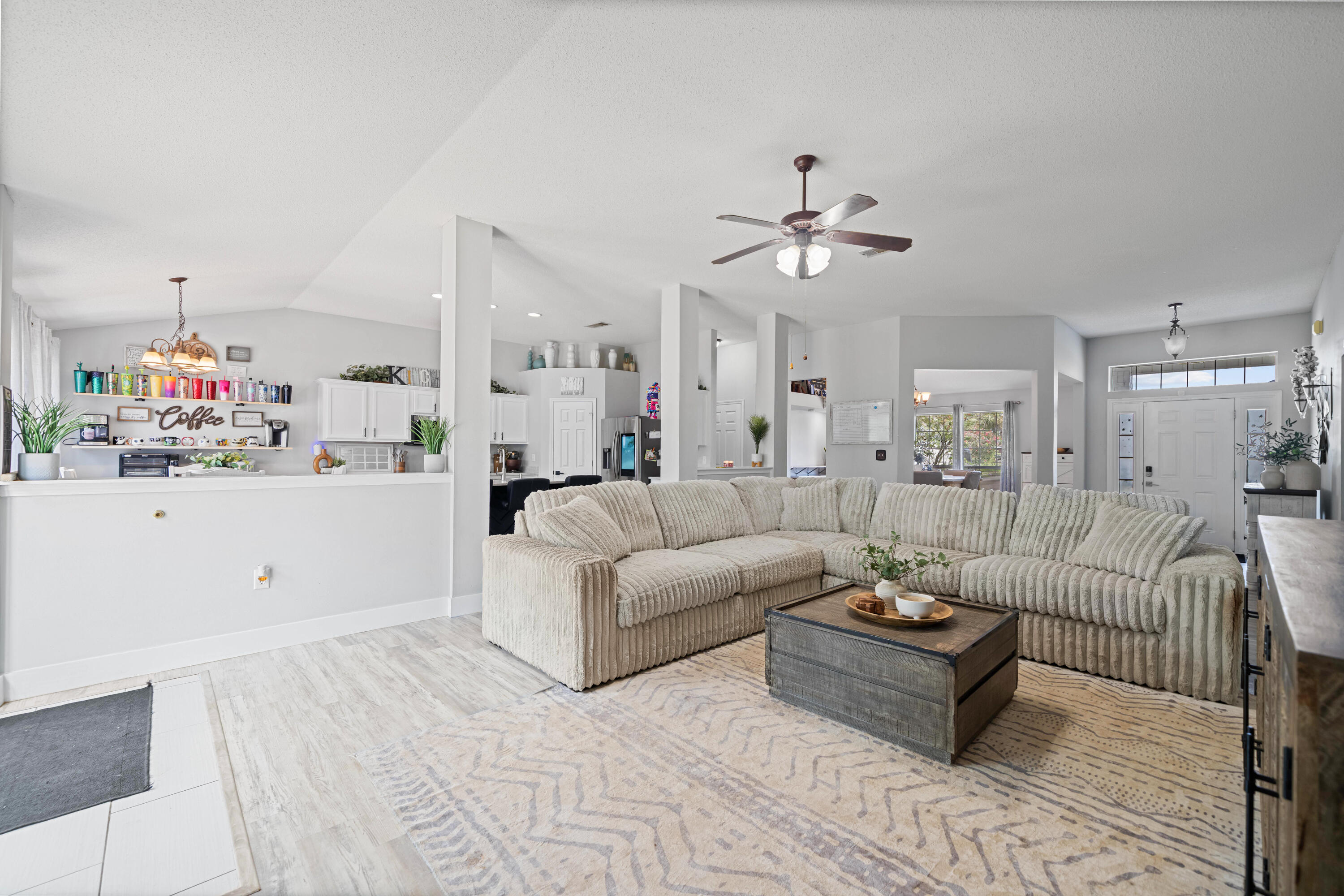 8252 Cosica Boulevard Navarre, FL 32566 - Photo 9 of 51 Living Area